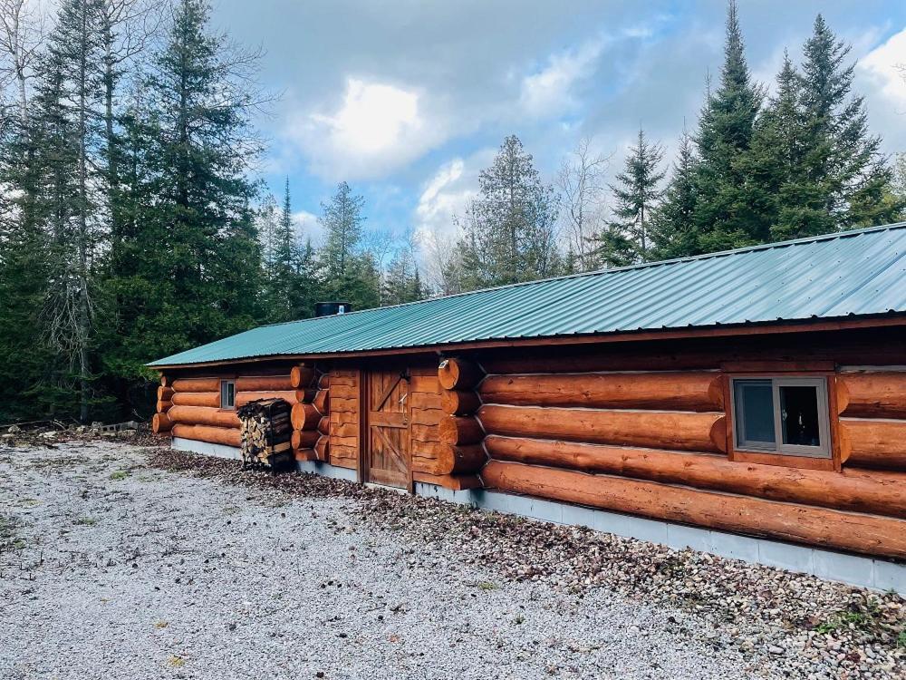 Drummond Island Resort & Conference Center Exterior photo